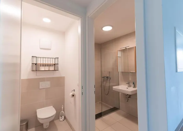 דירה Modern With Private Balcony Near City Center וינה