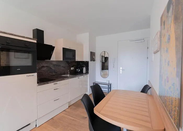 Modern With Private Balcony Near City Center *